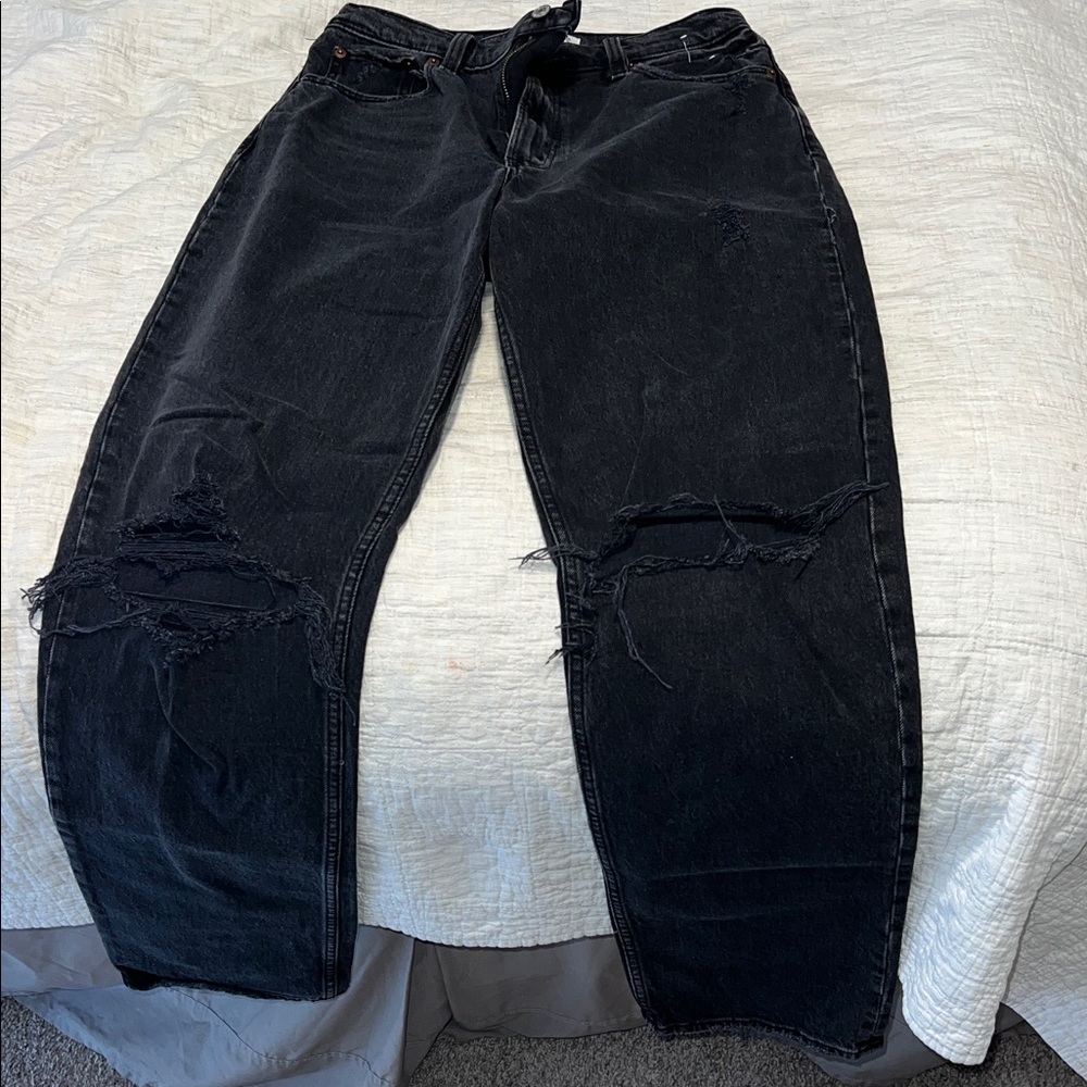 Abercrombie 90s straight high rise Gray Distressed Jeans - 6 long